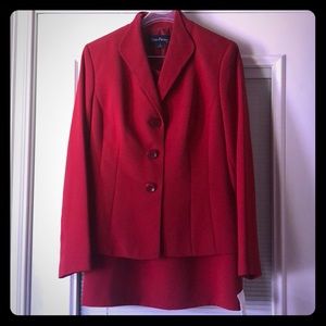 NWT Gorgeous Evan-Picone red skirt suit.